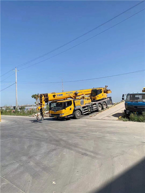 海淀区吊车作业时，可能会产生哪些额外收费项目？