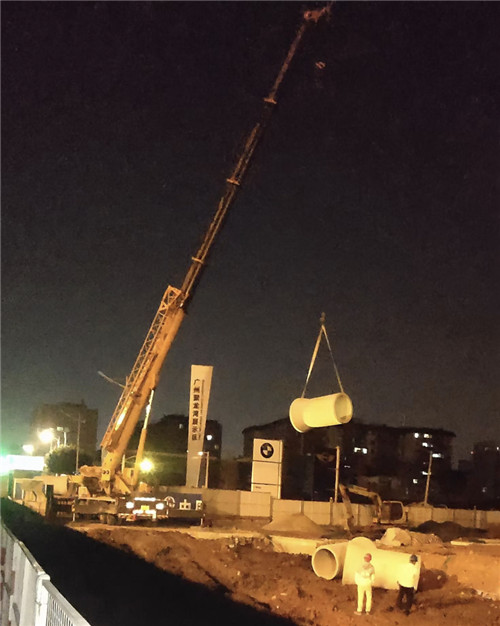 海淀区“弯臂矫正”—— 吊车的 “形变补偿” 技术